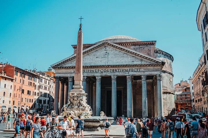 An Immersive Walking Tour in Rome + ebook