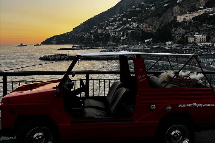 Fiat moretti Vintage convertible Photo Experience to Iconic Spots