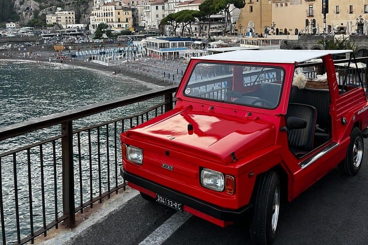 Fiat moretti Vintage convertible Photo Experience to Iconic Spots