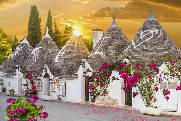 Private Tour in 2 UNESCO Sites: Alberobello & Matera.