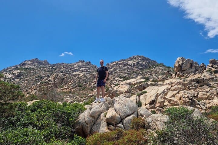 Hiking to Cala Coticcio in Caprera with aperitif