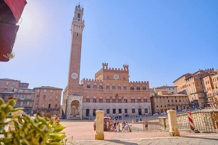 Small Group Tuscany Highlights Tour with Lunch & Wine Tasting