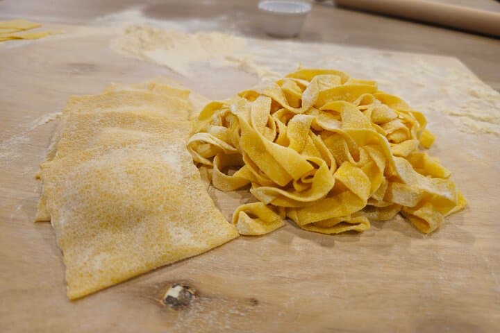 Master Pasta fettuccine ravioli and Teramisu Class