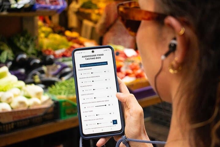 Bologna Food Tasting box- Audio Guided Tour with Food Tasting