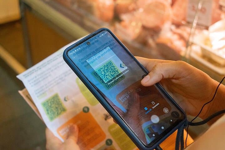 Bologna Food Tasting box- Audio Guided Tour with Food Tasting