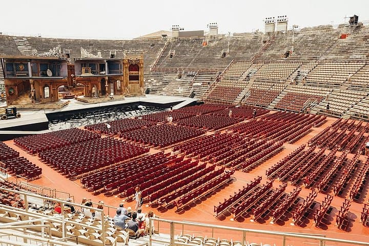 Exploration of Verona + Arena: Walking Tour + Ebook