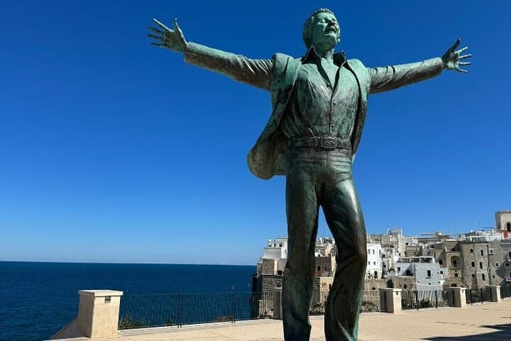 Polignano Alberobello and Locorotondo with transfer from Matera