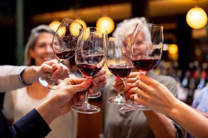 Apulia: Guided Vineyard Tour with Wine Tasting
