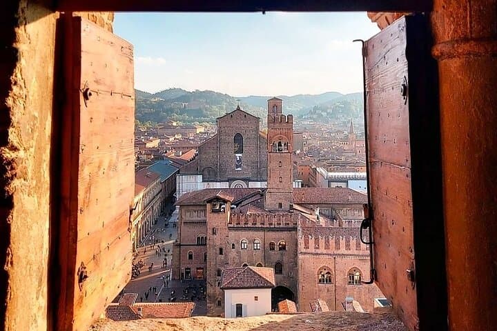 Walking Tour Bologna