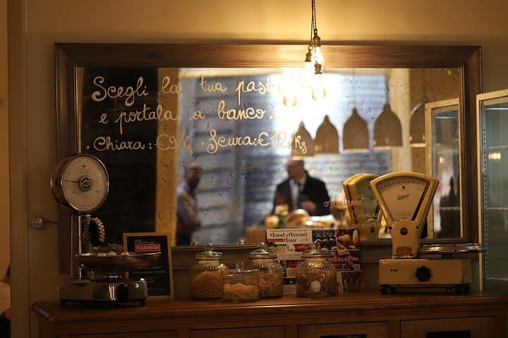 Guided Walking Tour Bologna