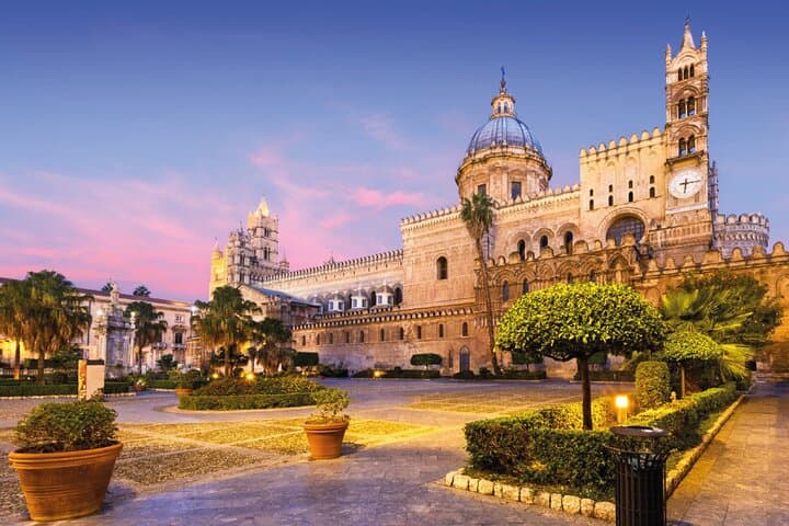 Palermo Walking Tour with Audio and Written Guide by a Local