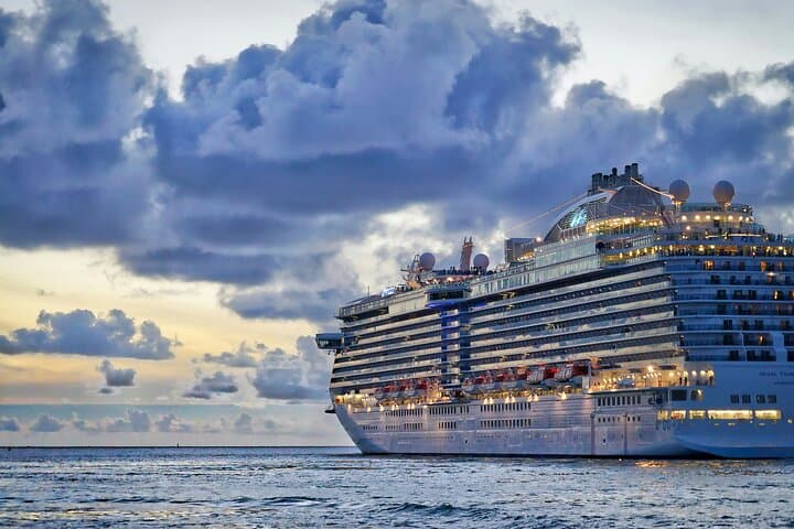 Private Luxury Transportation: Rome - Civitavecchia Cruise Port