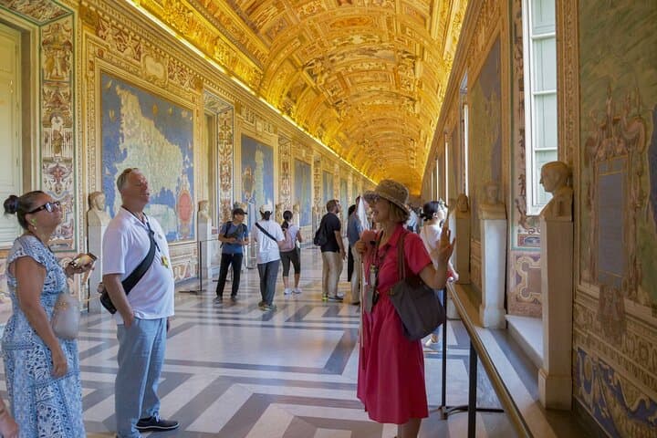 Sistine Chapel, Vatican Museums & St Peter's Small Group Tour