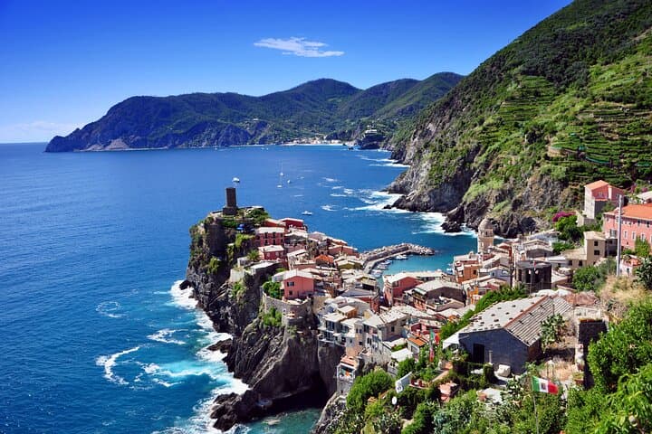 Cinque Terre Private Tour from Florence with Driver