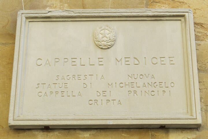 Private Medici Chapels and San Lorenzo Square Guided Visit