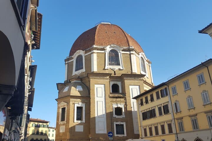 Private Medici Chapels and San Lorenzo Square Guided Visit