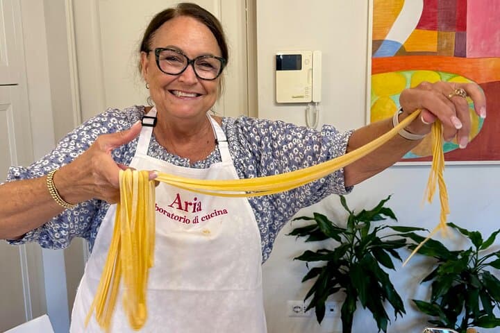 Cooking Class in a Roman Home in Trastevere - Pasta & Tiramisu