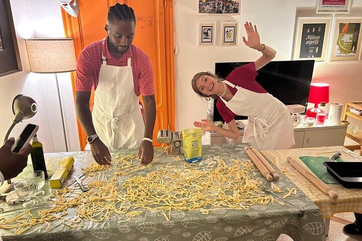 Milan: Small Group Cozy Cooking Class in a Typical Home