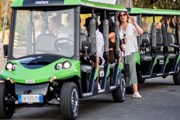 Our guides share fun facts, legends, and insider tips at every stop!