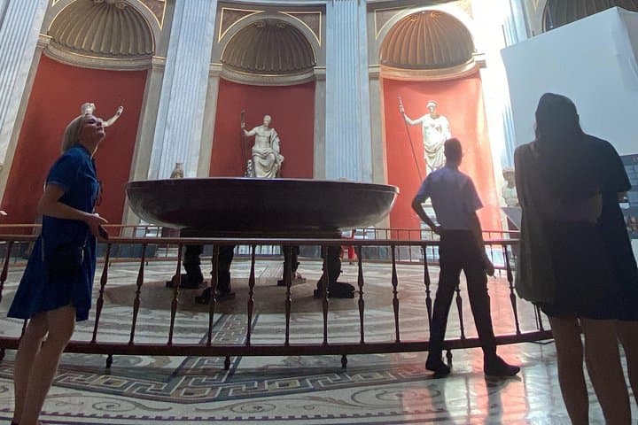 Vatican, Sistine Chapel & St.Peter's Basilica Semi Private Tour