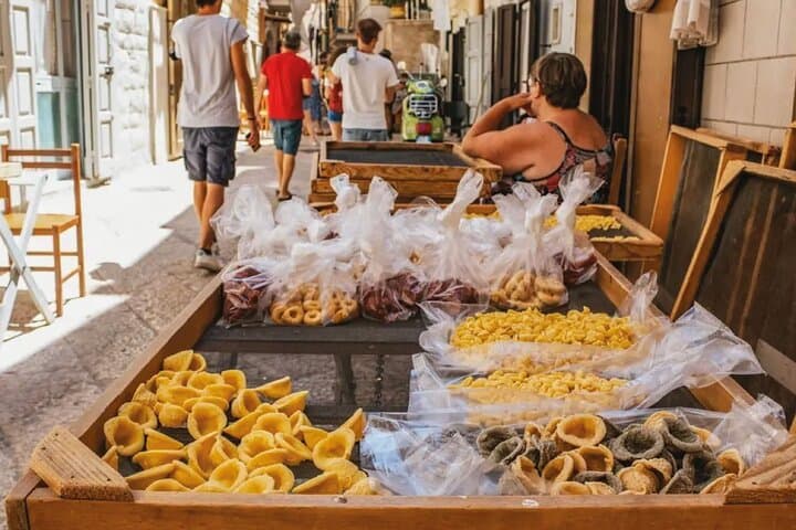 Bari Walking Tour with Audio and Written Guide by a Local