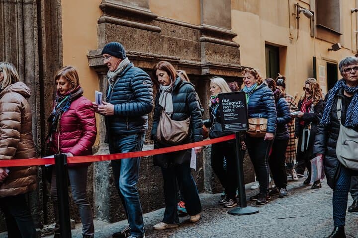 Veiled Christ Small Group Tour with Entrance Ticket in Naples