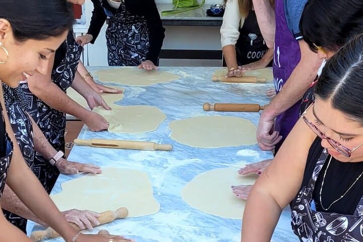 Sorrento Coast: 100% Hands-On Pizza & Pasta Cooking Experience