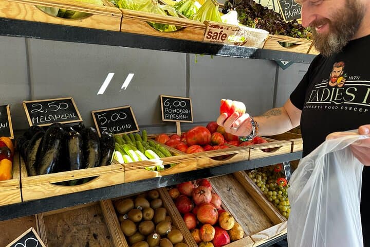Old Town Sorrento Food Tour with 6+ Locals Favorites Dishes