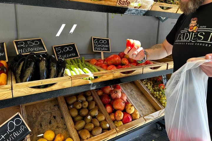 Sorrento Private Food Tour with 6+ Amalfitan Food Tastings