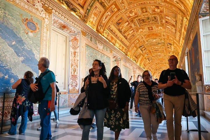 Vatican Museums and Sistine Chapel Early Morning Entry Tickets