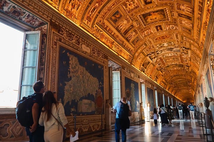 Vatican Museums and Sistine Chapel Early Morning Entry Tickets