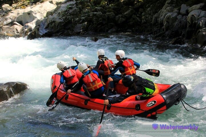 Rafting Adventure in Tuscany in Bagni di Lucca + free pictures