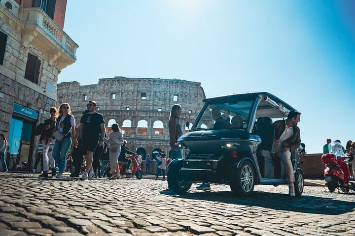 Rome: Private Golf Cart Tour