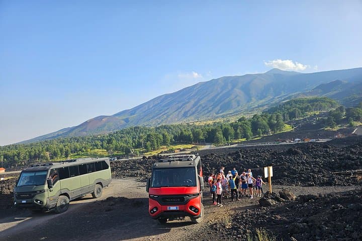 Sunset Etna North qt 3000 mt and Craters 2002 Bus 4x4 Easy Trek