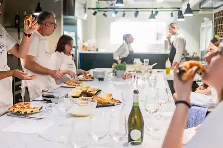 Milan Pizza and Gelato Cooking Experience