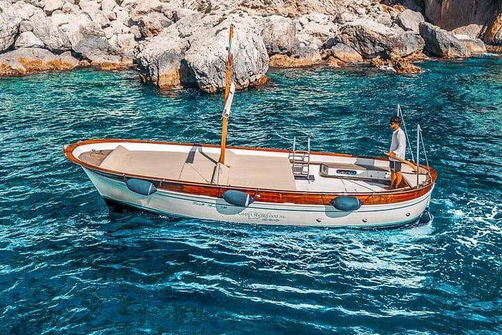 Private Gozzo Boat Tour of Capri Island
