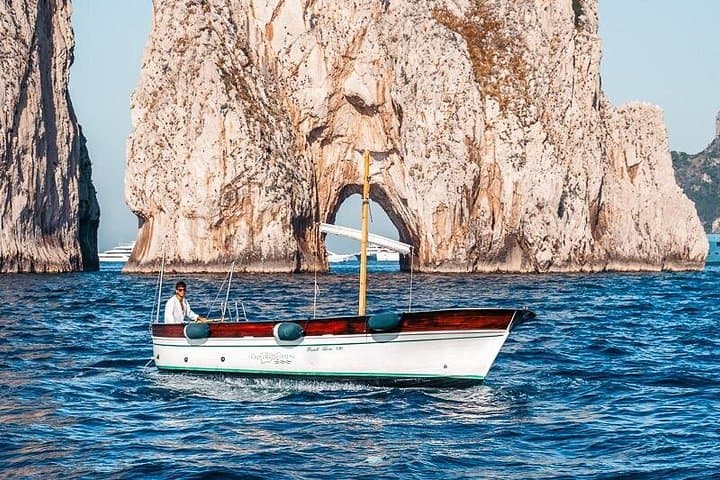 Private Gozzo Boat Tour of Capri Island