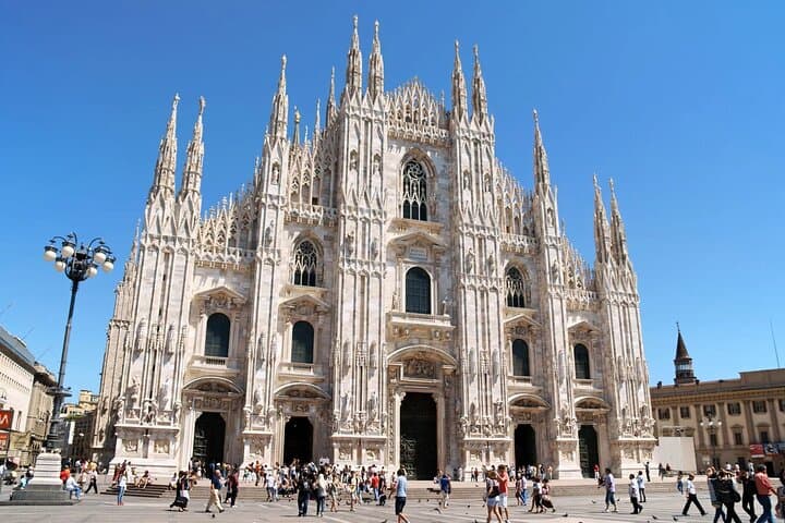 Milan: MXP/LIN/BGY Airport Private Transfer to/from Downtown