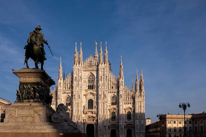 Milan: MXP/LIN/BGY Airport Private Transfer to/from Downtown