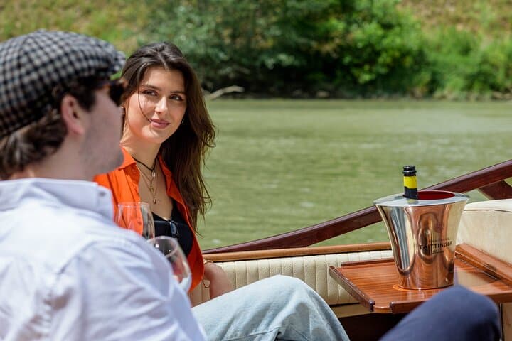 La Dolce Vita: Private Luxury Boat Ride in the Eternal City