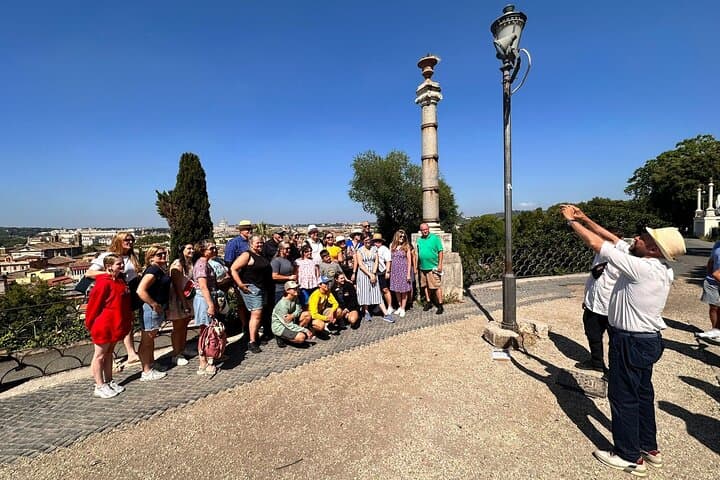Rome:Fun Private & Group Tour in Golf Cart 90 minutes