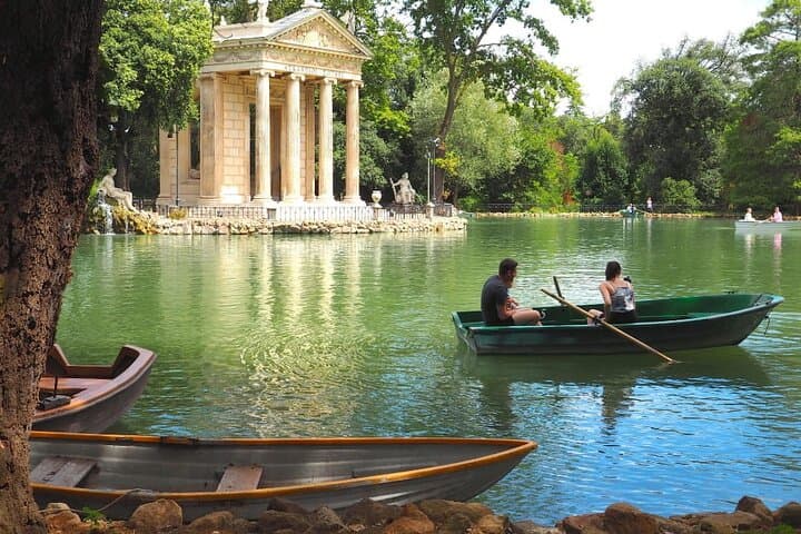 Rome : rowing boat of Lake Villa Borghese + photo shoot
