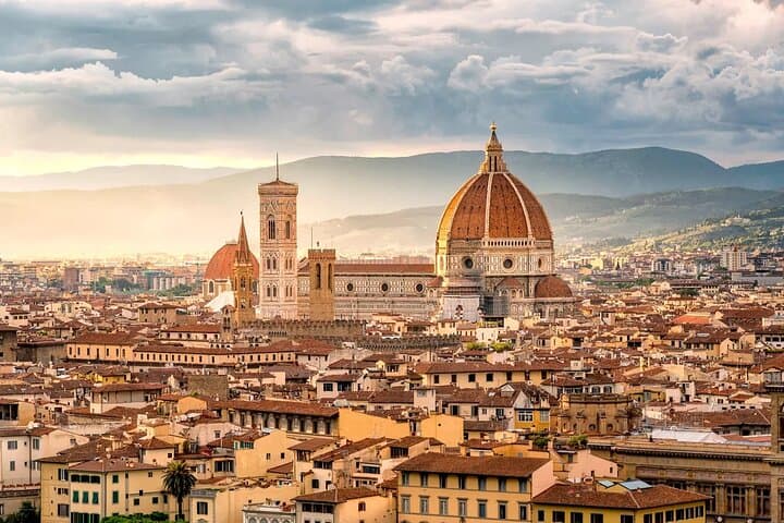 Florence: FLR Airport Private Transfer to/from City Center