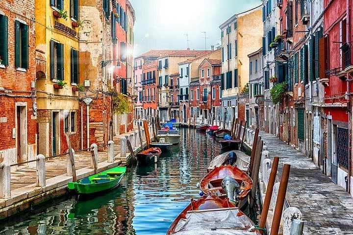 Venice: VCE Airport to City Centre (+Water Taxi) Private Transfer