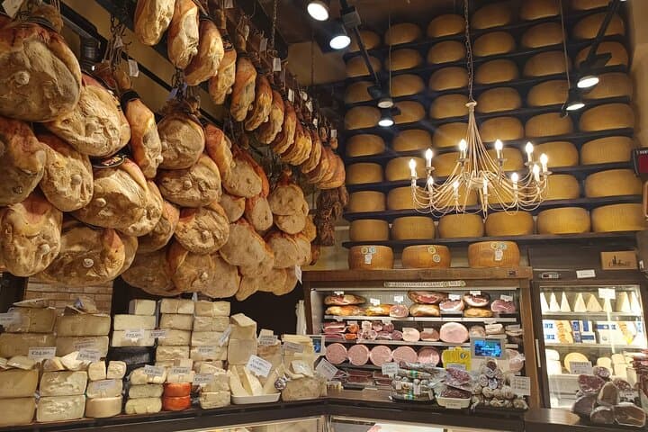 Taste Parma: A Full Meal Walking Food Tour by Do Eat Better