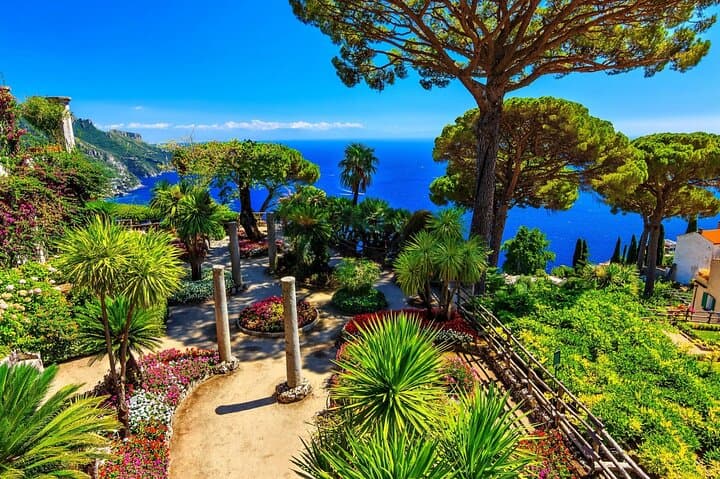 Private Amalfi coast tour from Naples Port up to 14 Passangers