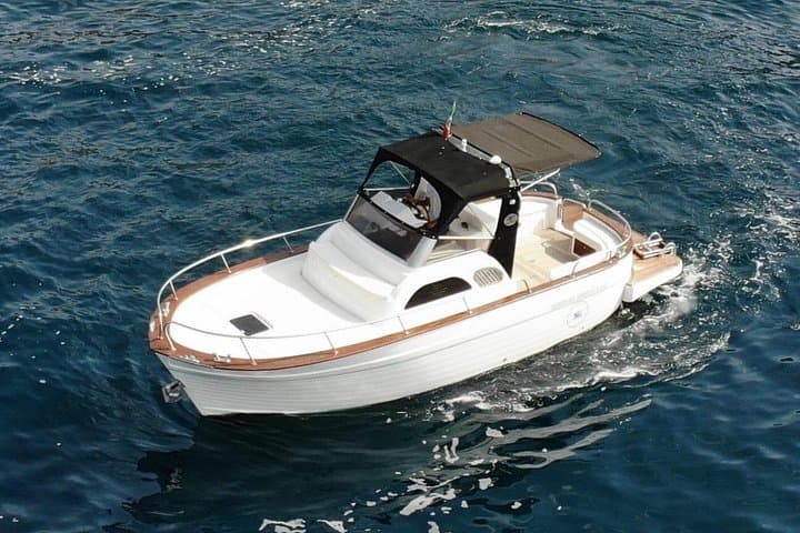 Private boat tour: Sorrento to Capri & Blue Grotto