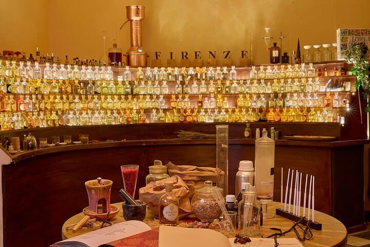 Perfume Masterclass in Florence: Make your Own Personal Fragrance