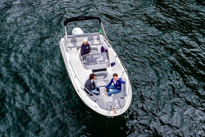 Como lake shared boat tour 1 or 3 or 4 hours (BELLAGIO VARENNA)