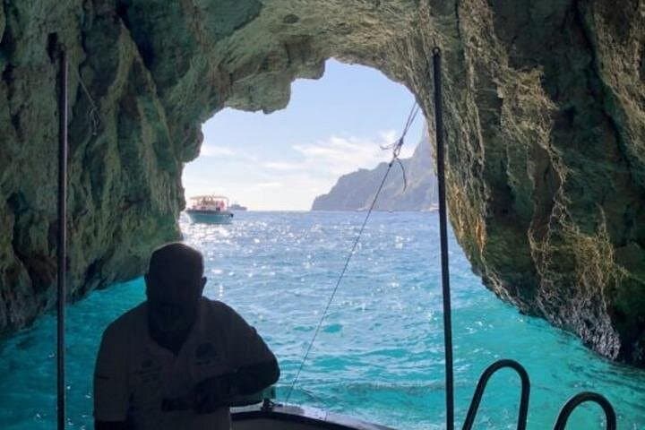 Capri Private Boat Tour (3 Hours) + Blue Grotto